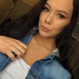 Meet your Posher, Cierra